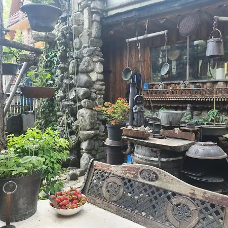 Zbojnickie Izby Homestay szállás