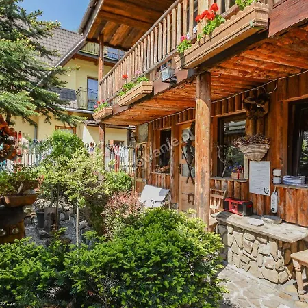 Zbojnickie Izby Homestay szállás