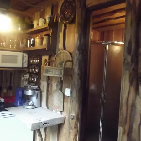 Zbojnickie Izby Rum i privatbostad *