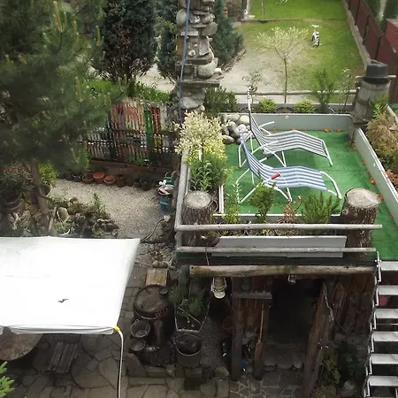 Zbojnickie Izby Rum i privatbostad